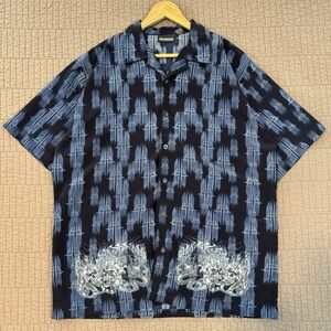 Vtg Y2K ODO Shirt Mens Large Blue Button Up Skulls‎ Geometric AOP Skater Cyber